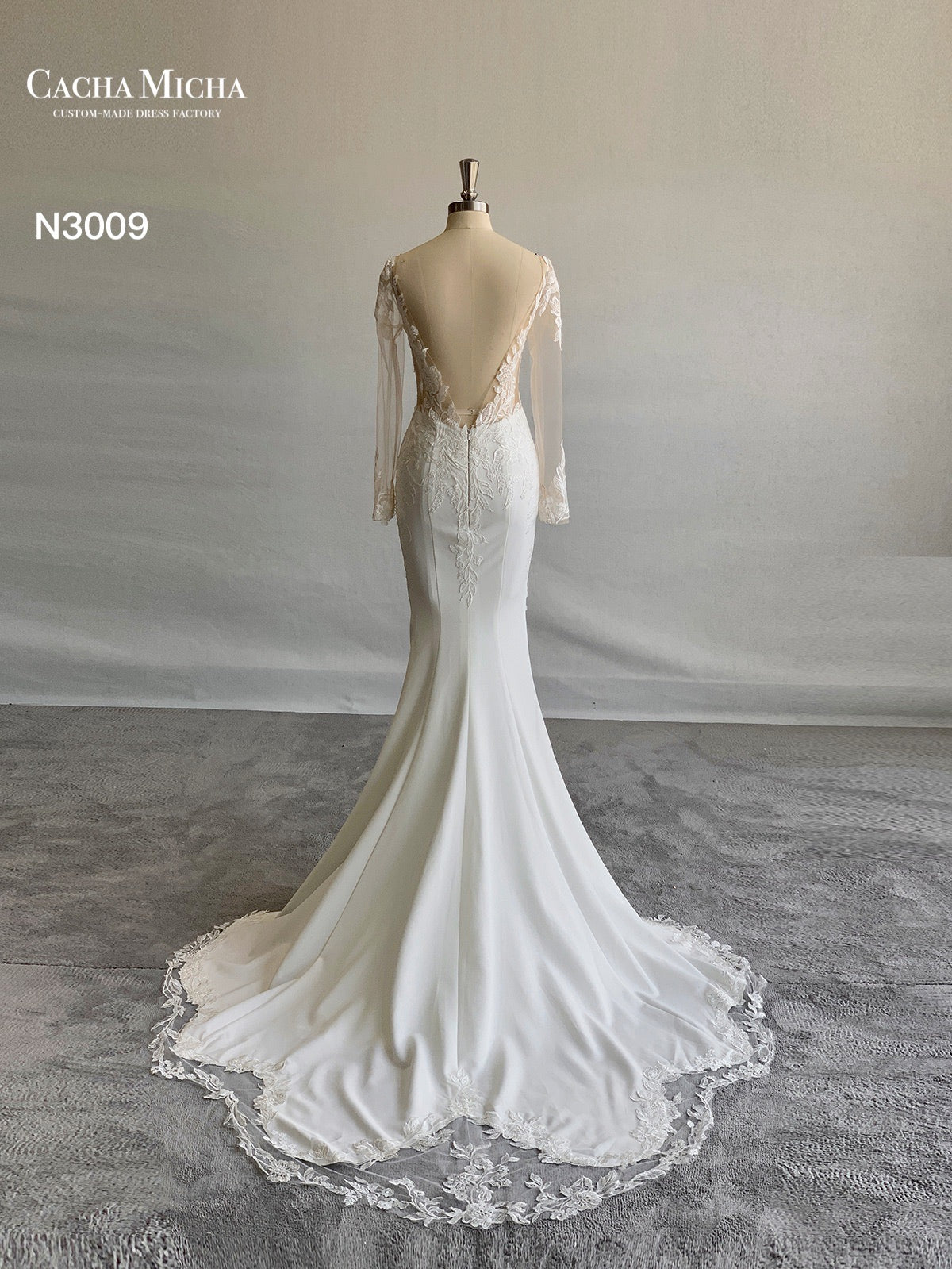 Simple Chic Cut-out Train Mermaid Wedding Dress N3009