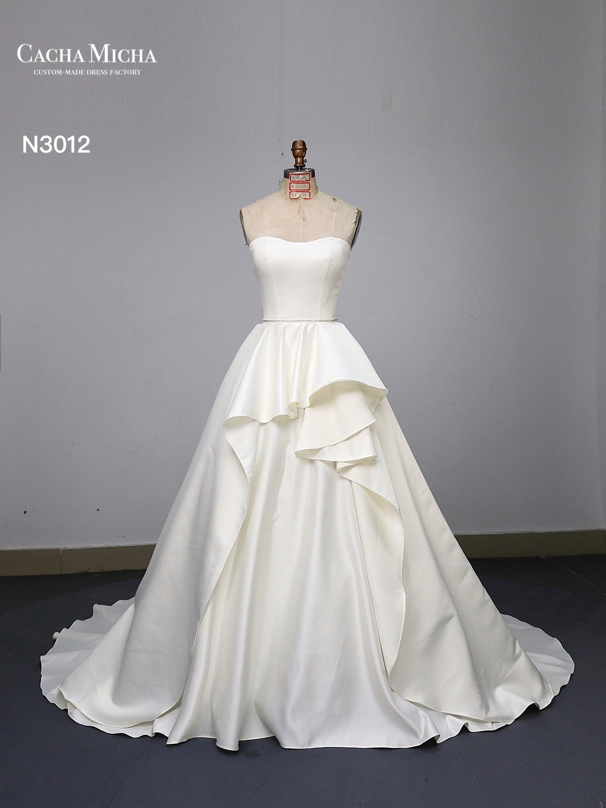 Scoop Neck Satin Ball Gown Wedding Dress N3012