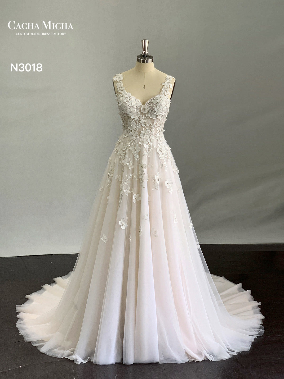 Beautiful 3D Lace Lace Blush Wedding Dress N3018