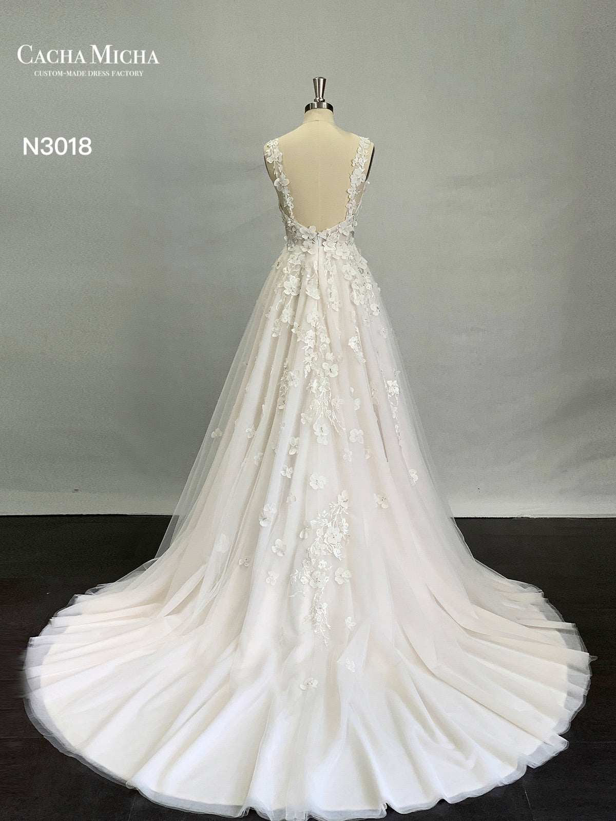 Beautiful 3D Lace Lace Blush Wedding Dress N3018