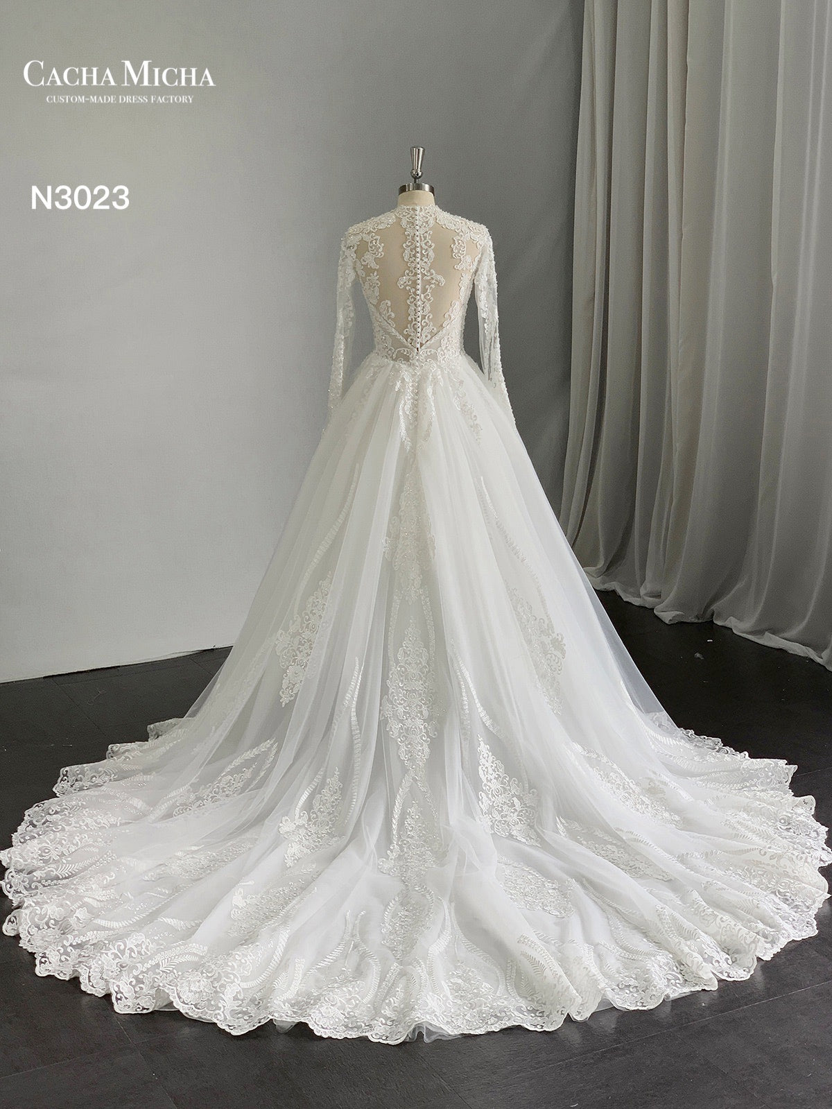 High End Long Sleeves Lace Ball Gown Wedding Dress N3023