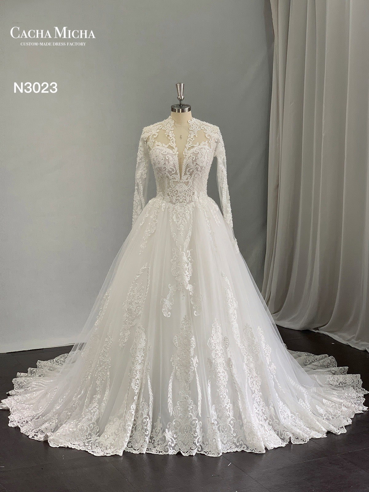 High End Long Sleeves Lace Ball Gown Wedding Dress N3023