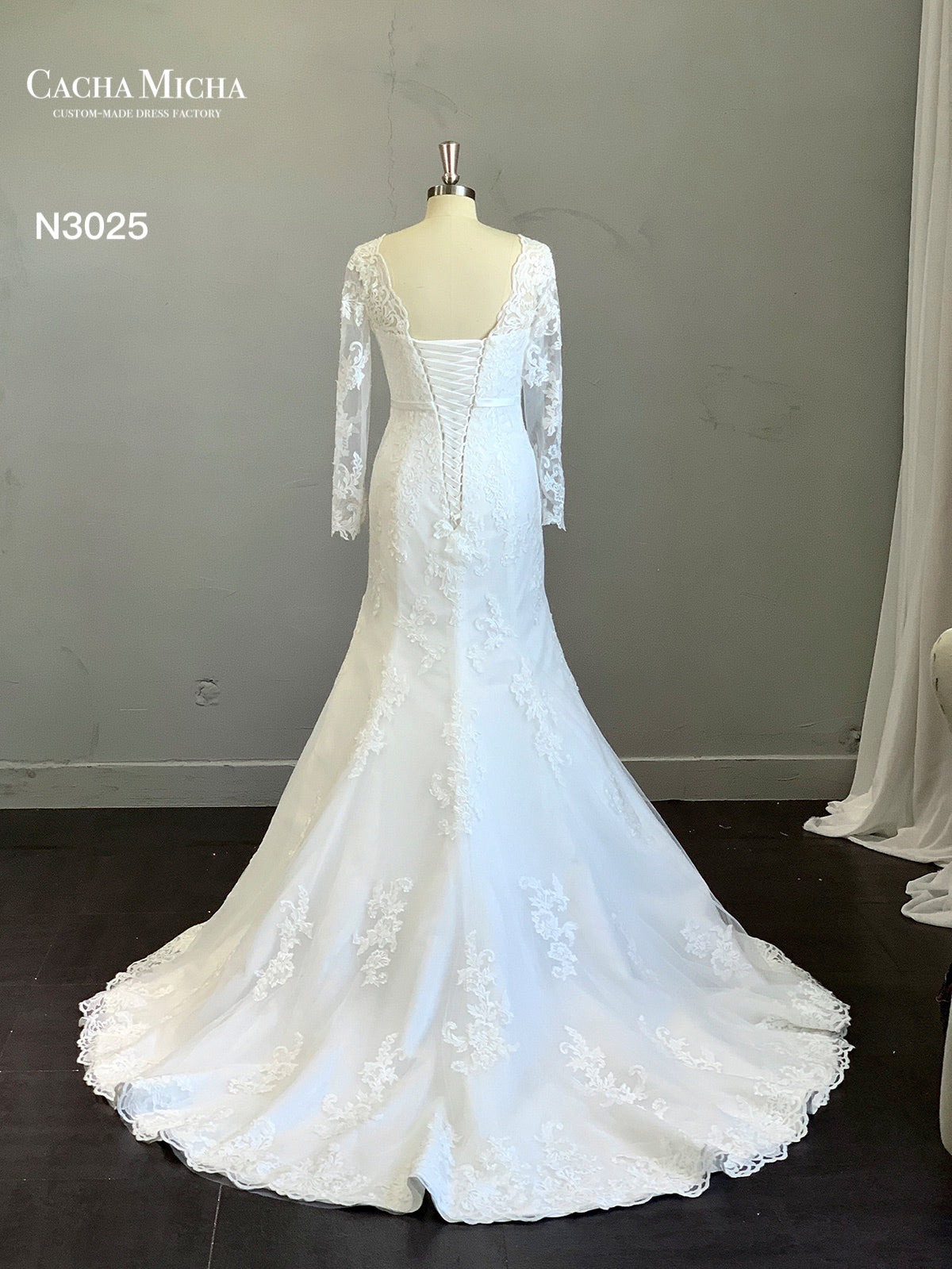 Classic Lace Long Sleeves Mermaid Wedding Dress N3025