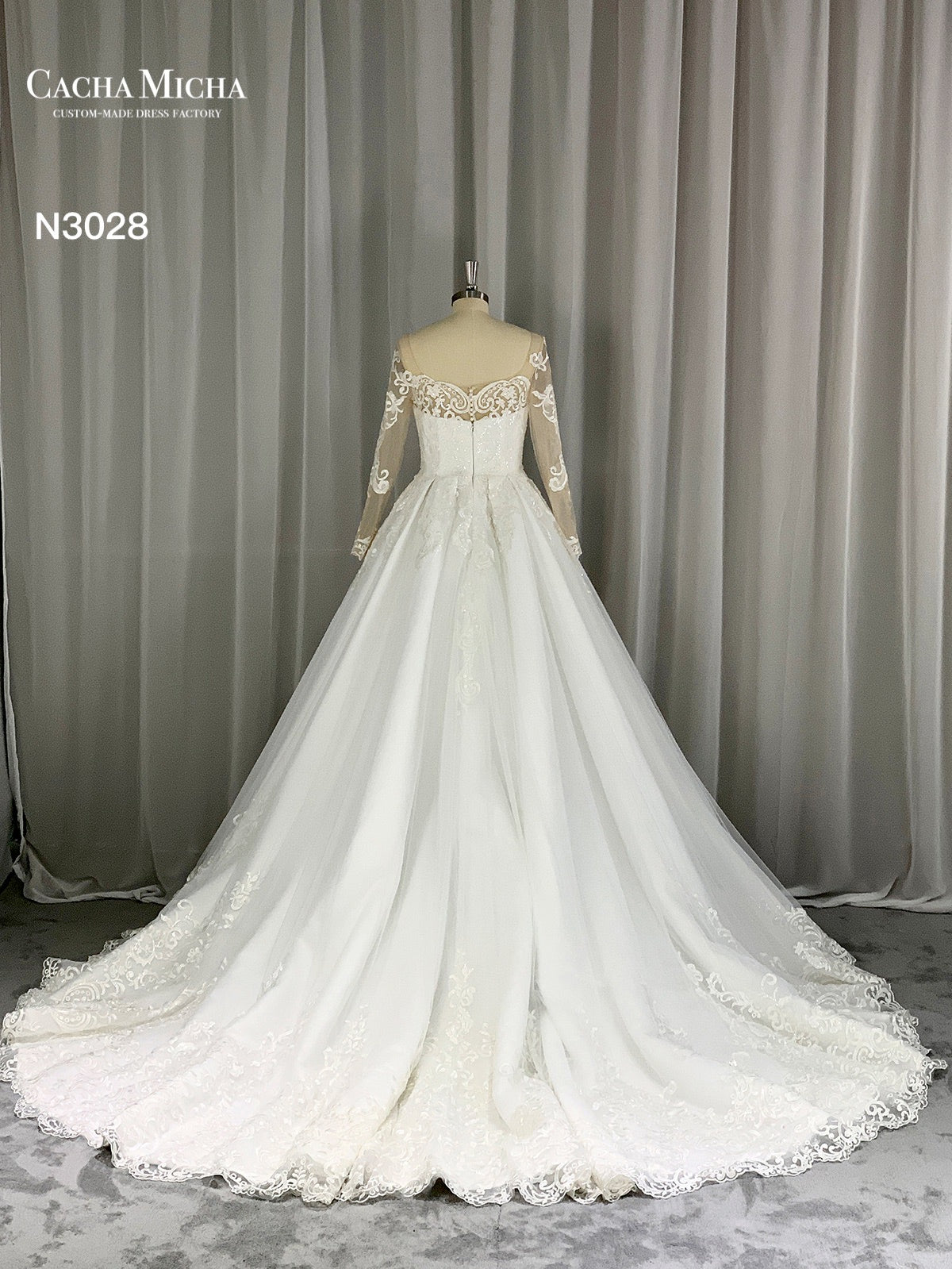 Lace Long Sleeves Ball Gown Wedding Dress N3028