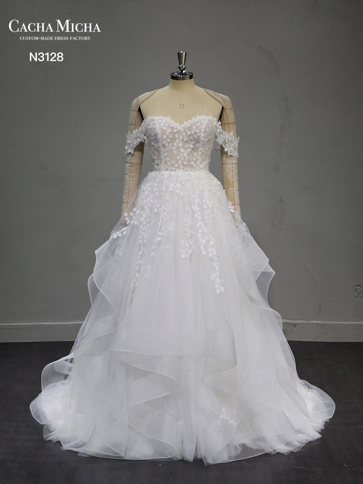 3D Petal Lace Charming Wedding Dress With Ruffle Skirt N3128