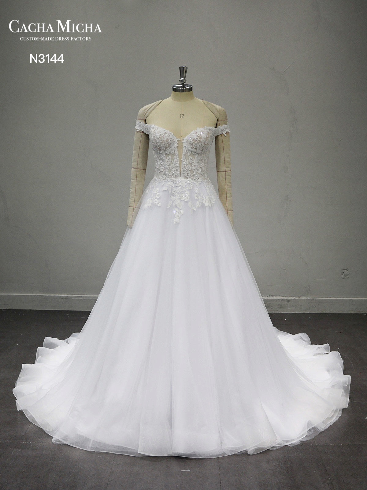 Off Shoulder Lace Top A Line Wedding Dress N3144