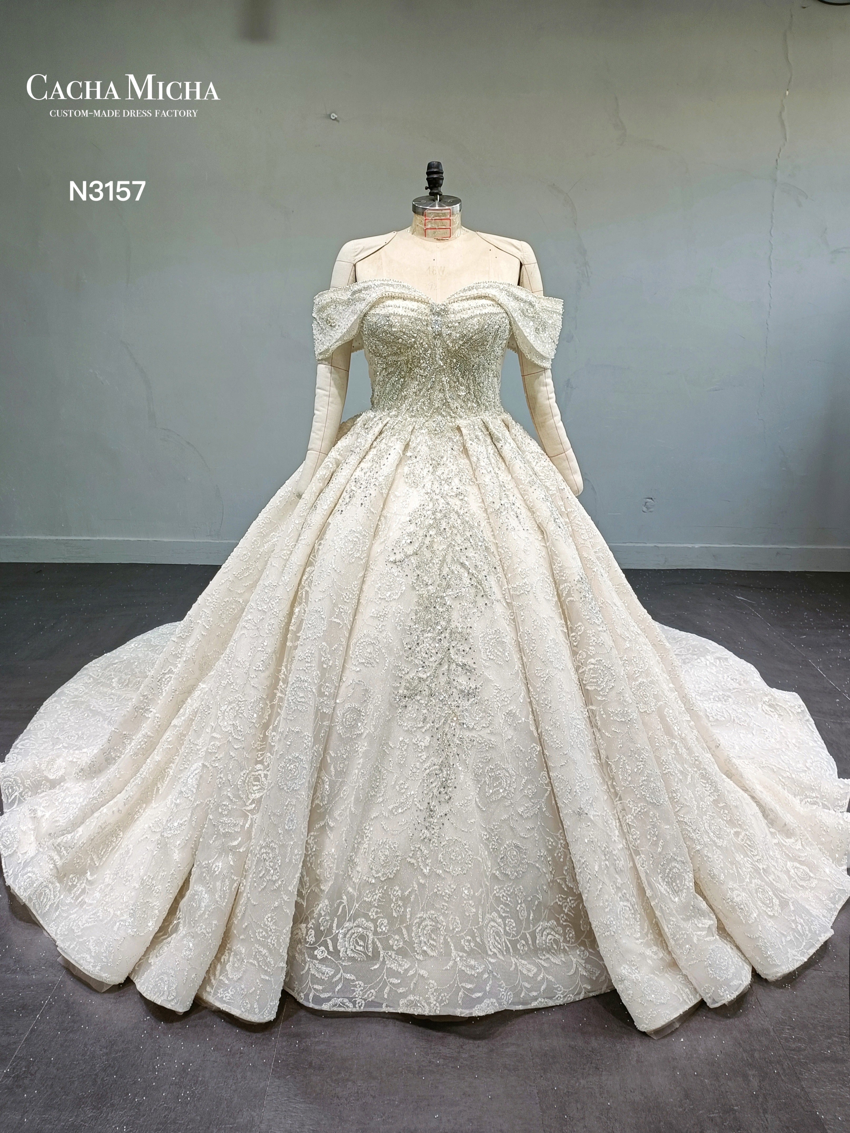 Champagne Glitter Lace Luxury Ball Gown Wedding Dress N3157