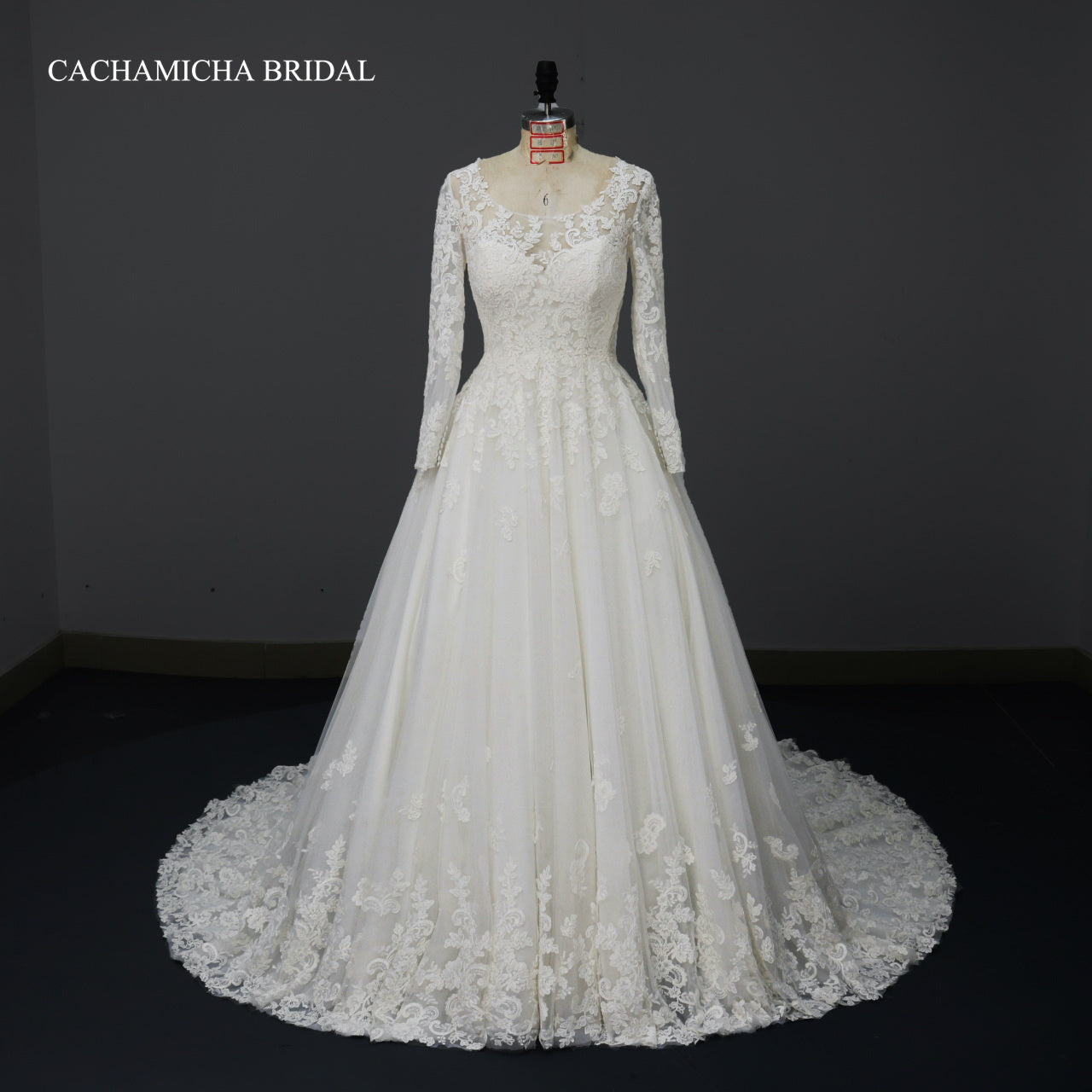 round neck long sleeves lace wedding dress 3935