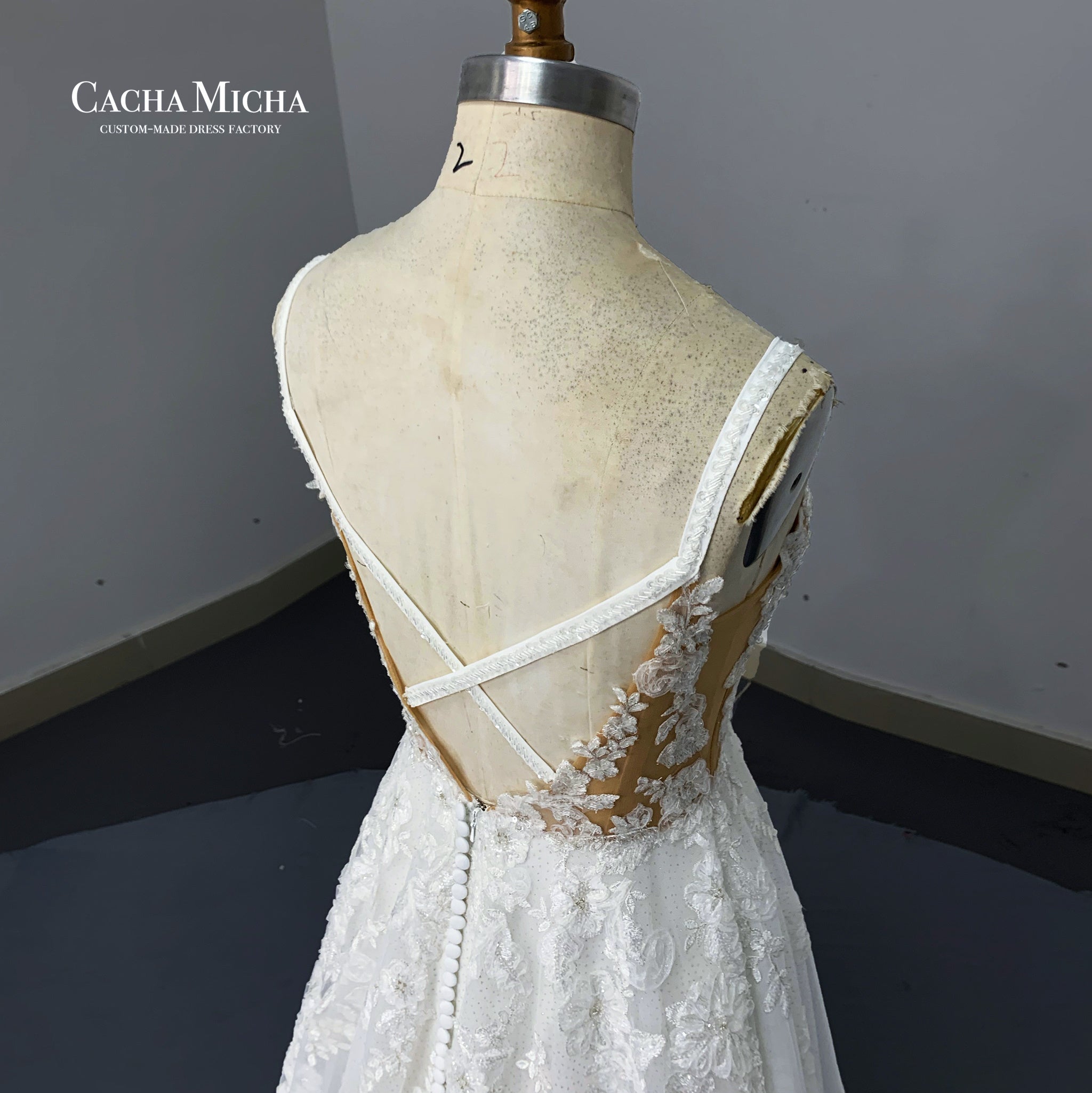 stunning luxury 3d lace a line wedding dress O482